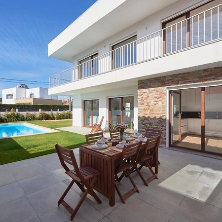 Aroeira Villa W/ Pool Near Beach, By Timecooler 外观 照片